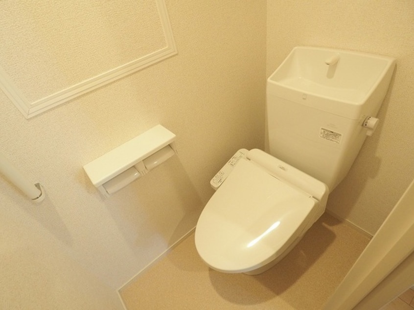 トイレ レジデンス　プラム　１