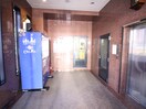 エントランス部分 ウィンズ三萩野
