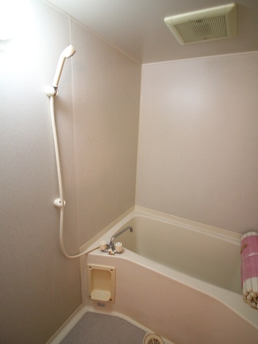 バス／シャワールーム等 アネト春日原