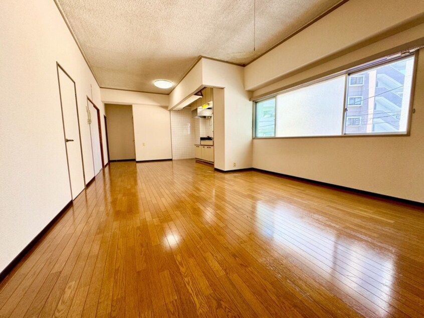居室 ミリオンコーポラス鷹ノ巣205