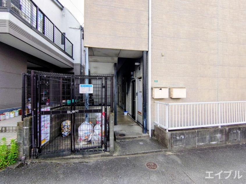 エントランス部分 オ－クヒルズ