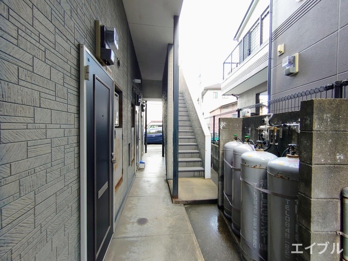 エントランス部分 オ－クヒルズ