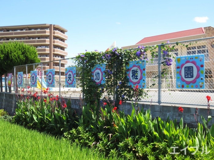 志免中央幼稚園(幼稚園/保育園)まで400m フロ－ラルガ－デンＢ棟