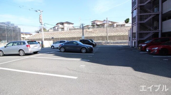 駐車場 マルワノ－ブルエイト
