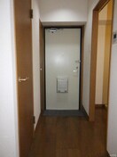 廊下 マルワノ－ブルエイト