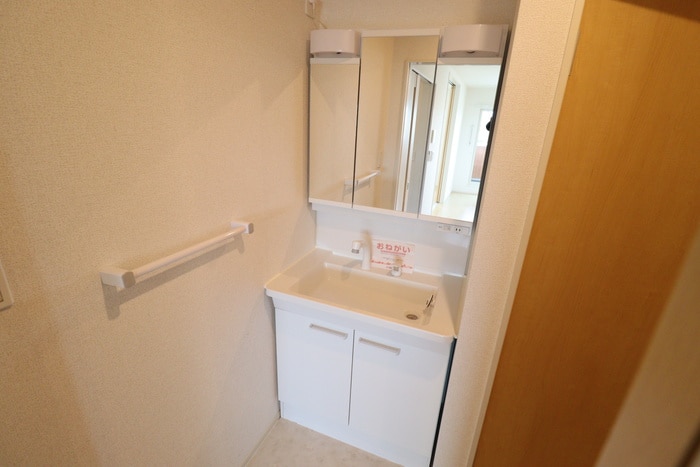 洗面 レジデンス　プラム　３