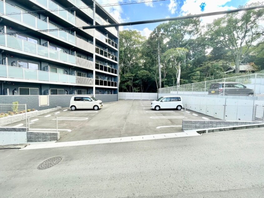 駐車場 ニューレジデンス穴生