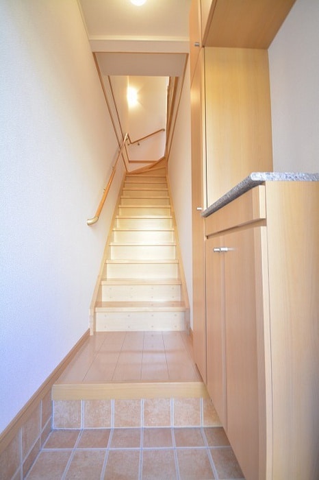 玄関 サンレミ葛原Ａ棟