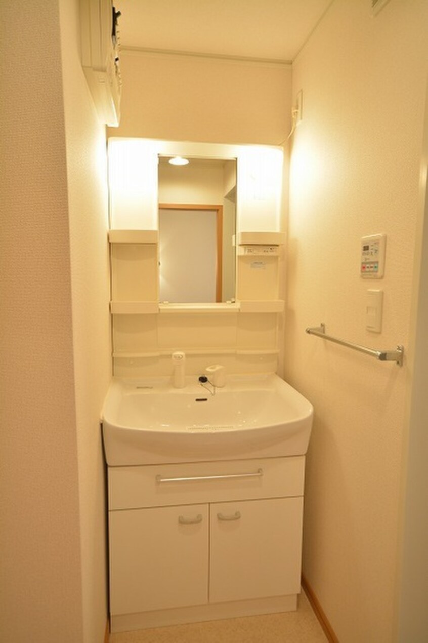 洗面 サンレミ葛原Ａ棟