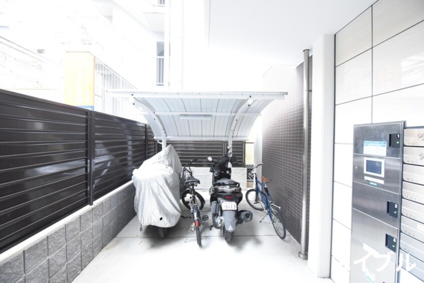 バイク置き場 レディアントアーク薬院