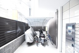 バイク置き場