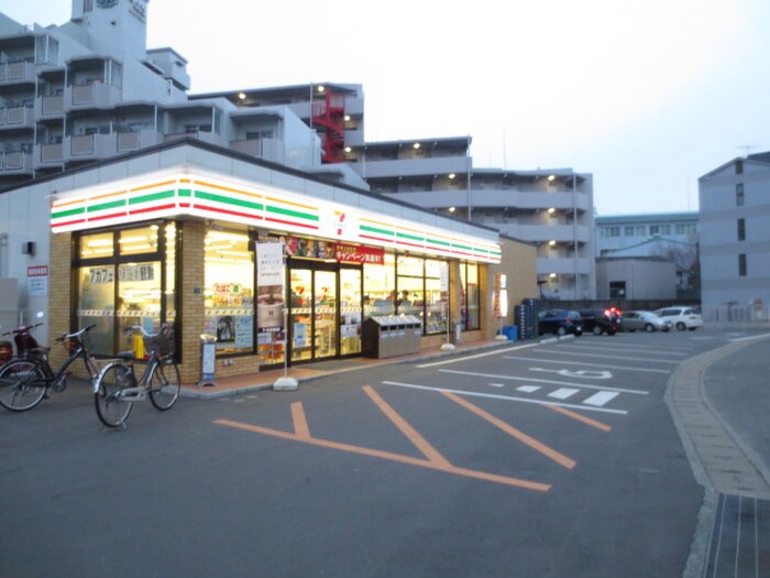 セブンイレブン東七隈店(コンビニ)まで600m フェニックスＯ・Ｔ