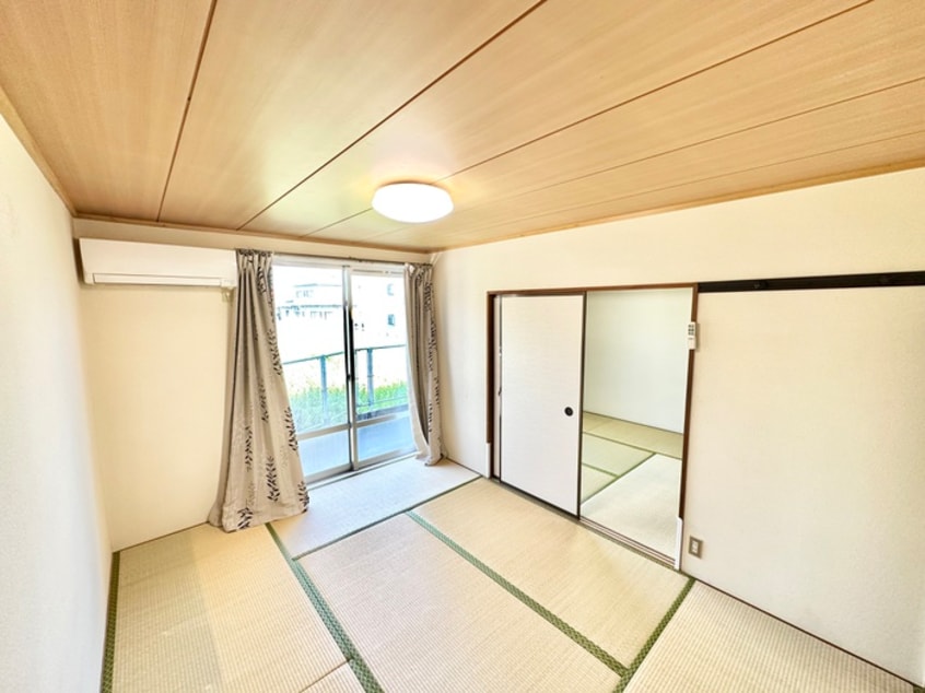 内観写真 プレジール日下