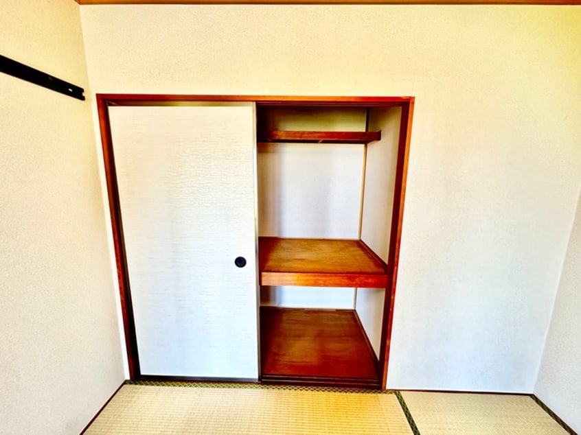 収納 プレジール日下