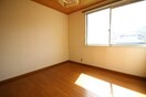 居室 プレジール日下