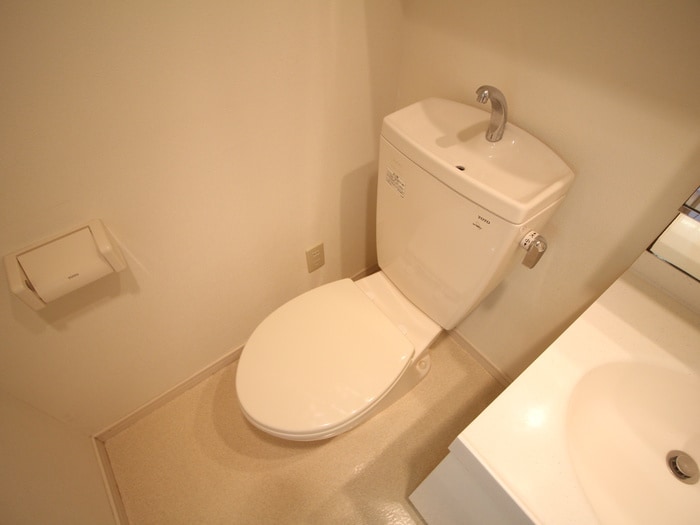 トイレ コ－ポかりゆし