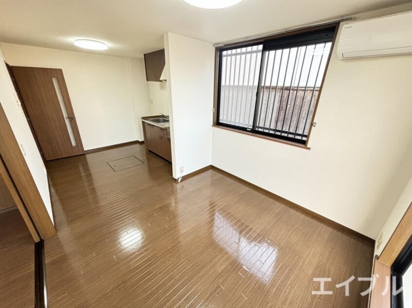 居室 ベルエポックあざみ