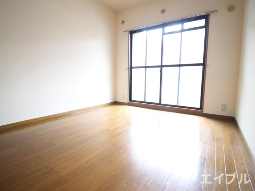 居室 シャトレ参番館