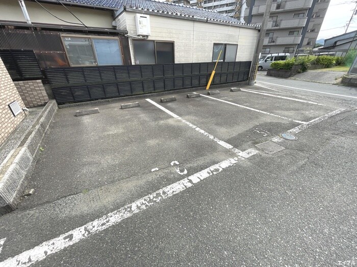 駐車場 シャトレ参番館