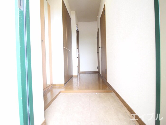廊下 シャトレ参番館