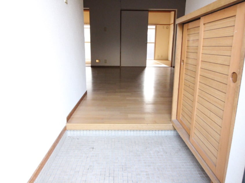 廊下 サンハイツ高辻