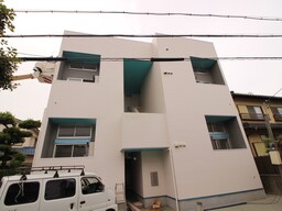 建築中