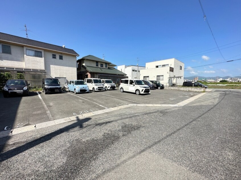 駐車場 オーク菰田　Ａ棟