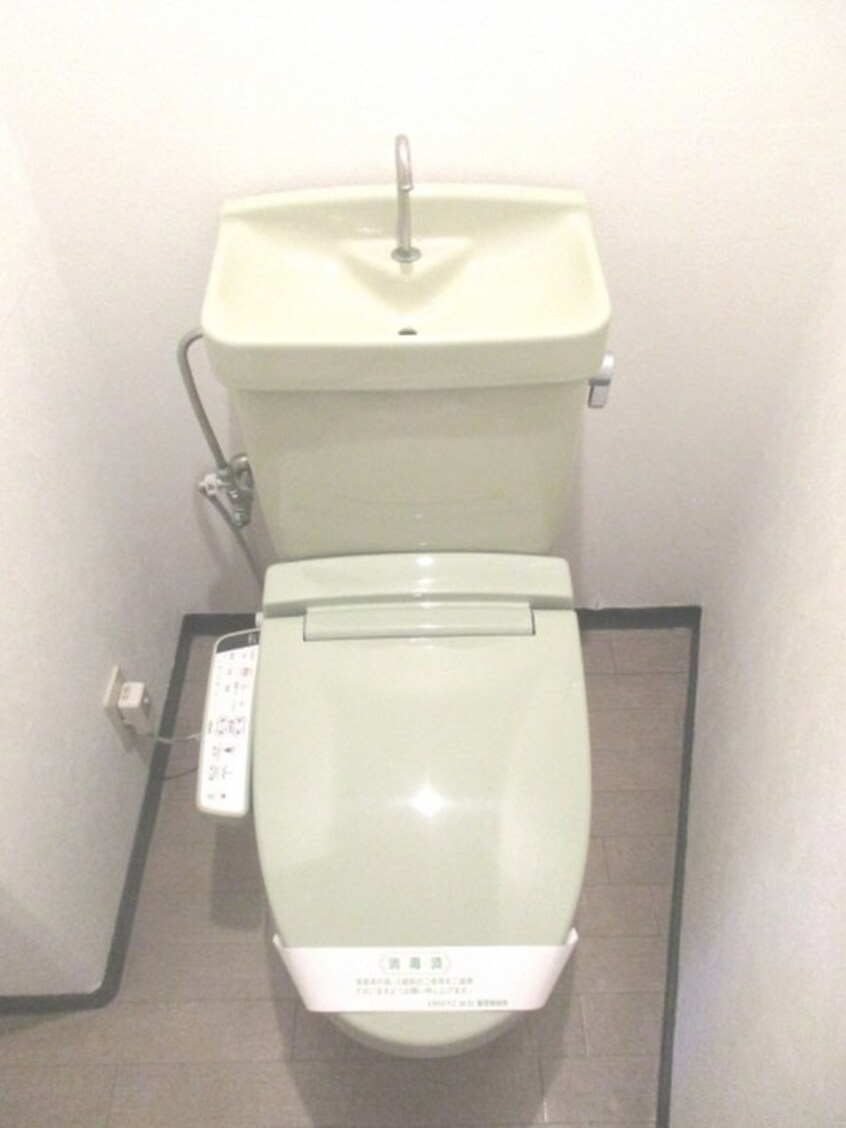 トイレ ﾗ･ﾘ-ｼﾞｪﾝｼ-