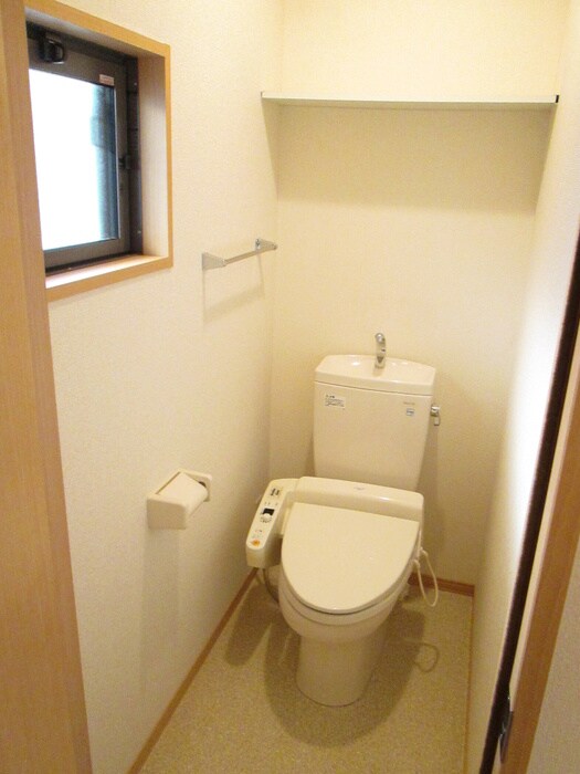 トイレ エスタシオン浅川