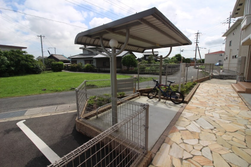 駐輪場 ハイドランジアⅠ