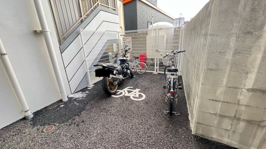 駐輪場 ライフマンション飯塚