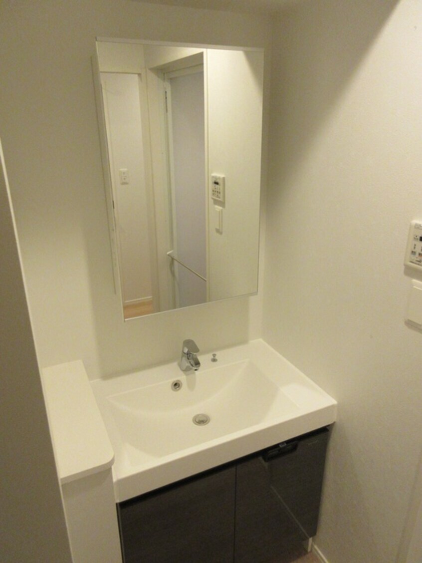 洗面 ｴﾝｸﾚｽﾄ博多駅前ＡＲＴ（708）