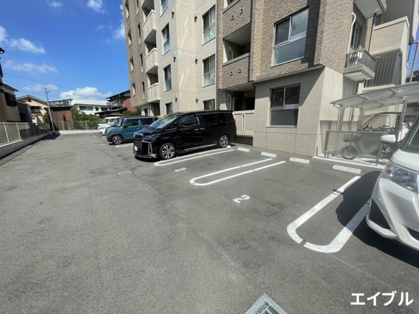 駐車場 エレア花畑