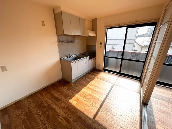 居室 サニースロープK