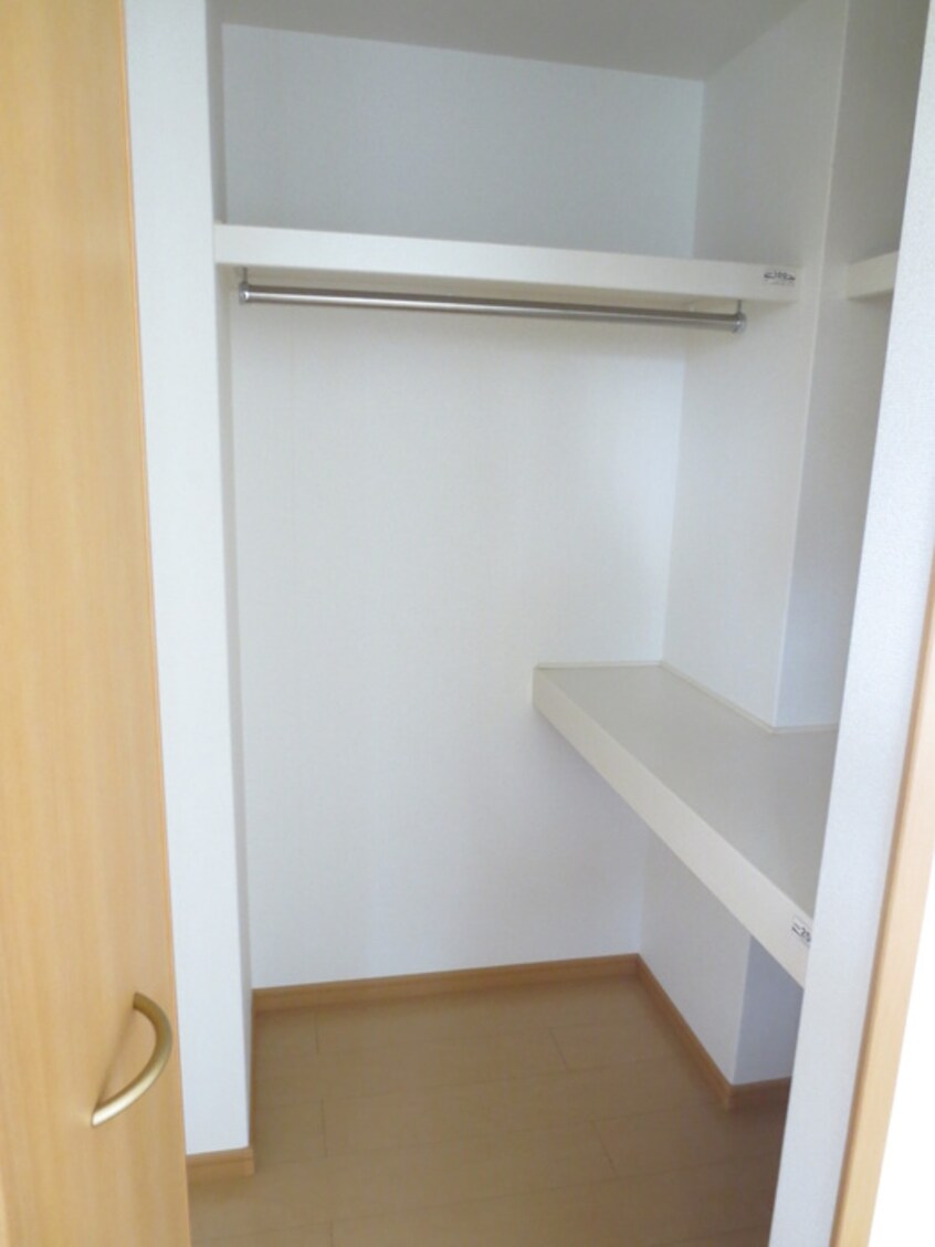 収納 ミニヨン・カ－サⅠ