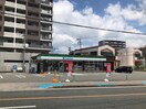 ファミリーマート下大利店(コンビニ)まで260m カナディアンハイツ司