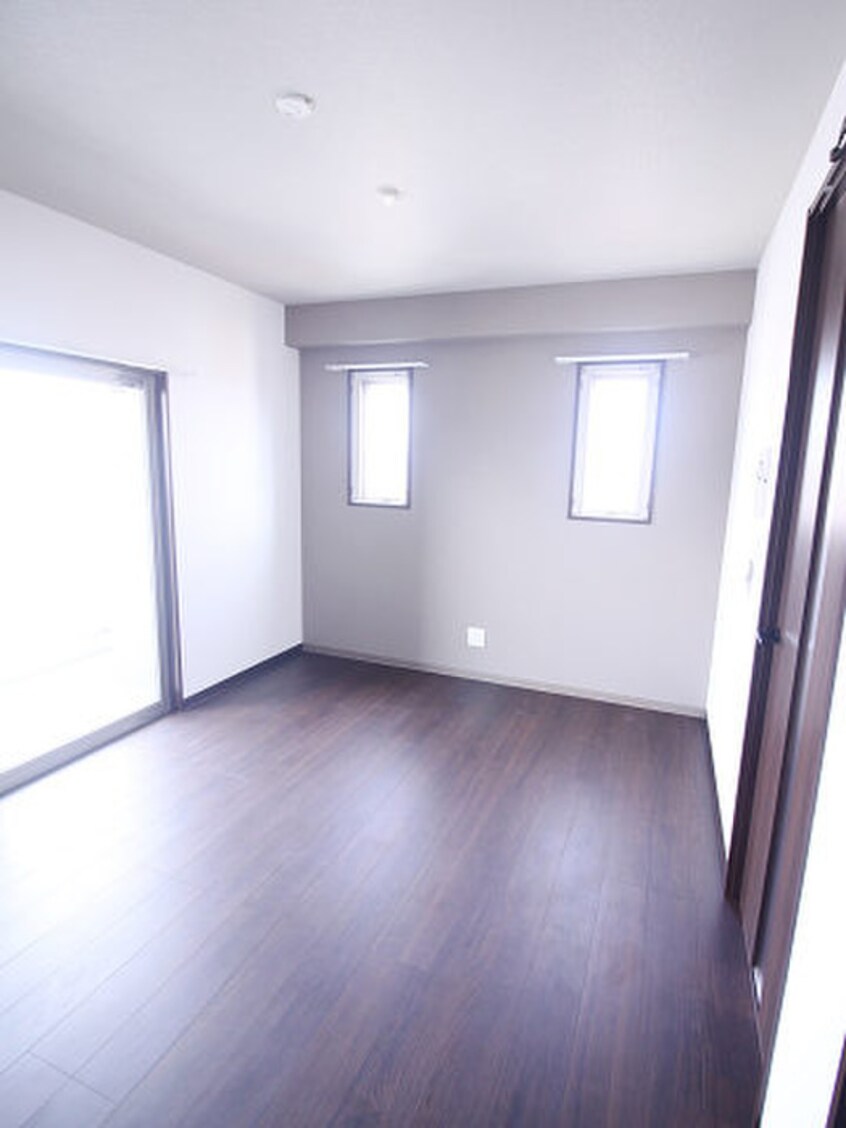 居室 ｱｰｽｺｰﾄＹｓｼﾃｨ片野新町