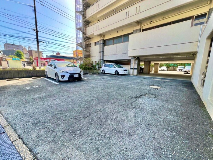 駐車場 センチュリ－ヤハタ