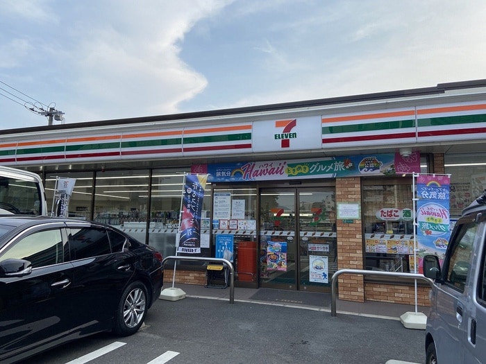 セブンイレブン八幡槻田2丁目店(コンビニ)まで1100m ＩＮＴＩ到津