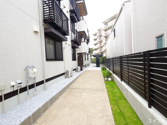 エントランス部分 トリシア東大利