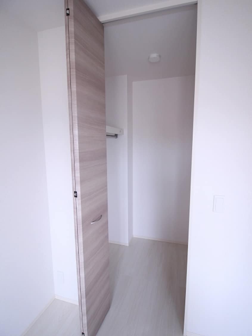 収納 アカイユⅢ