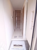 玄関 アカイユⅢ