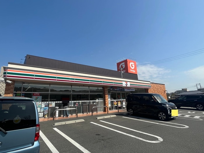 セブンイレブン　若松小敷店(コンビニ)まで600m ディアス・ひびきの　Ａ棟