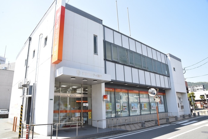 西日本シティ銀行(銀行)まで900m JANE　HOUSE