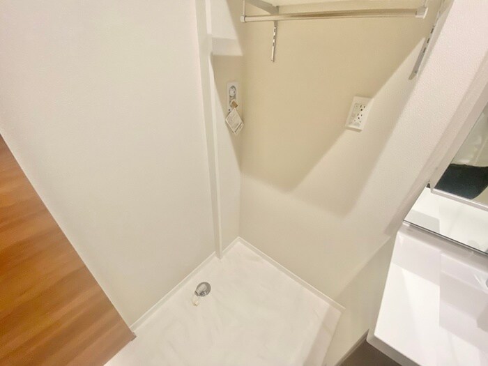 洗濯機置場 シャーメゾン西鳴水