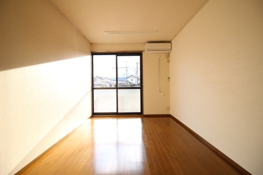 居室 セリバテ－ル太宰府