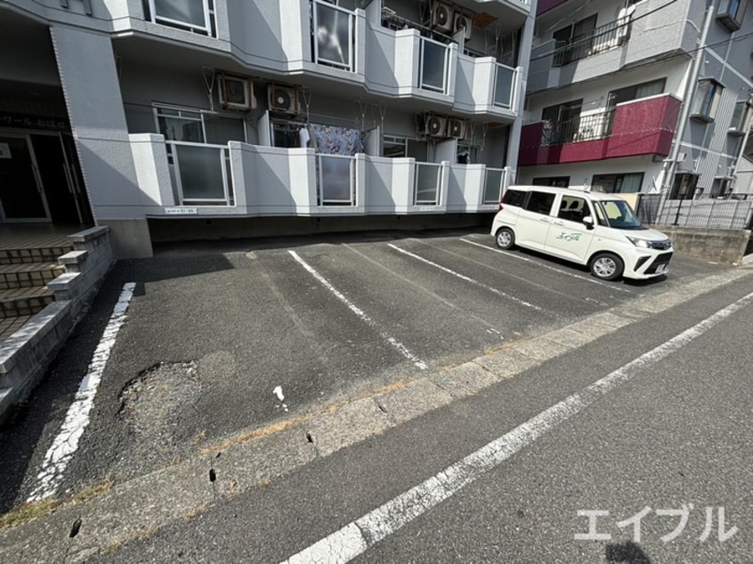 駐車場 エトワ－ルおばせ