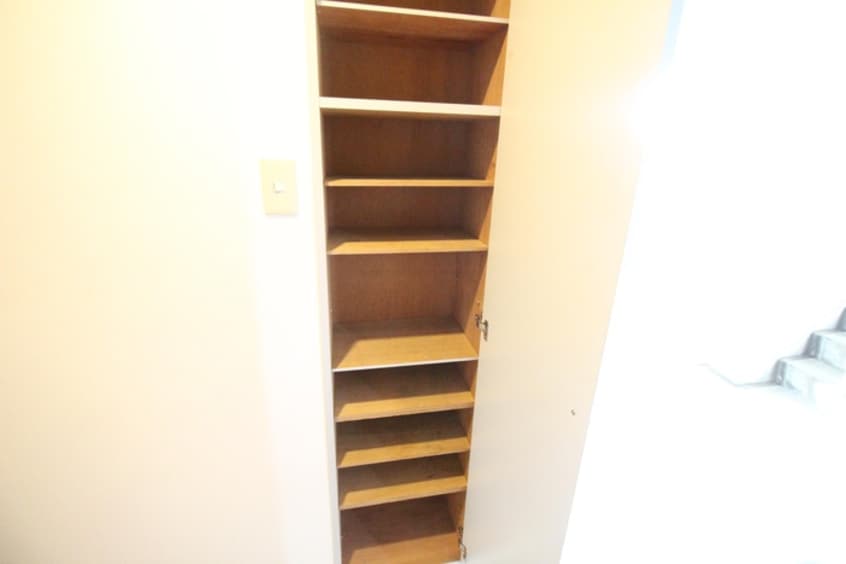 靴箱 メゾン・マコイ・タカミヤ