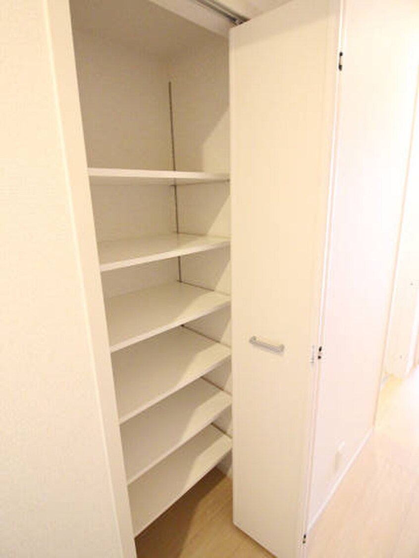 収納 アムールガーデン陣原