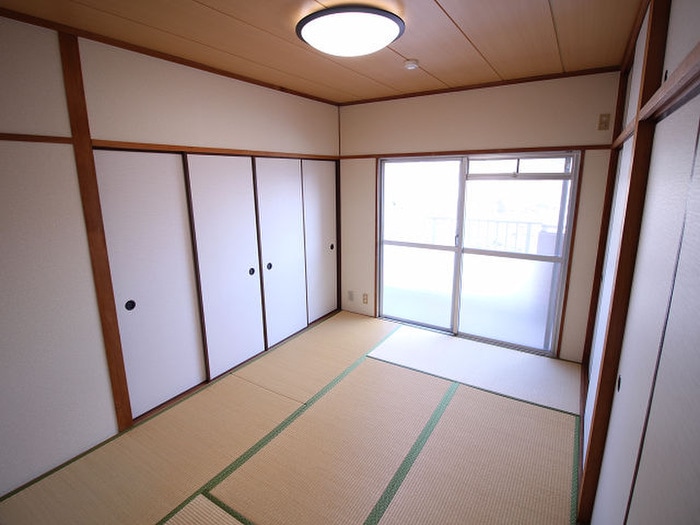 居室 トアレンス城野（８０７）